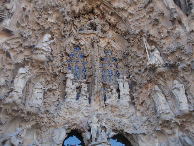 exterior templo sagrada familia