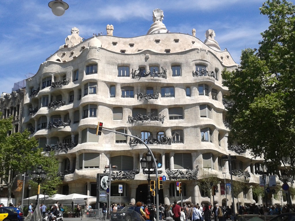 Mapping Barcelona / Gaudi’s Pedrera: The&nbsp;Origins