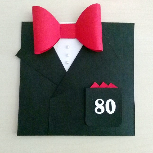 tarjeta de cumpleaños traje