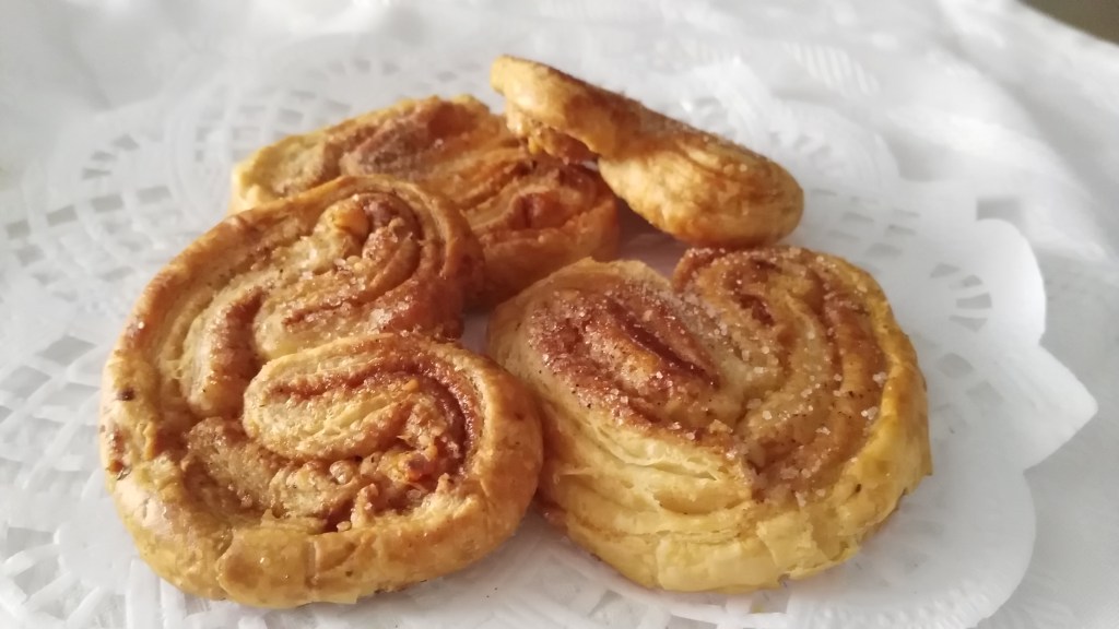 PALMERITAS DE HOJALDRE CON&nbsp;NUECES