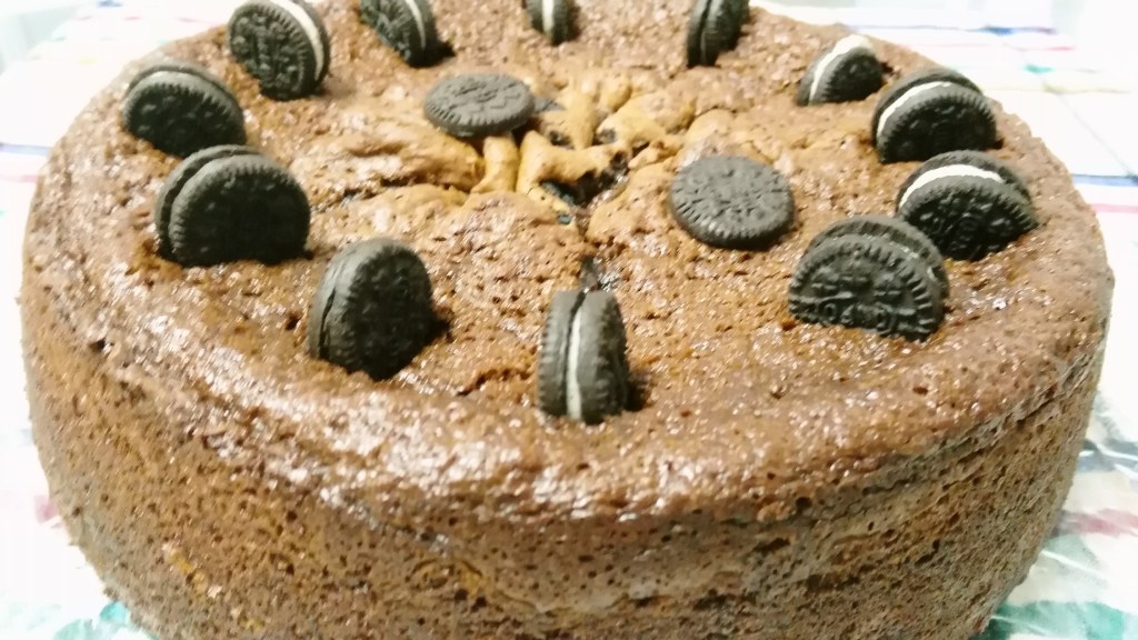 PASTEL DE CHOCOLATE CON GALLETAS&nbsp;OREO