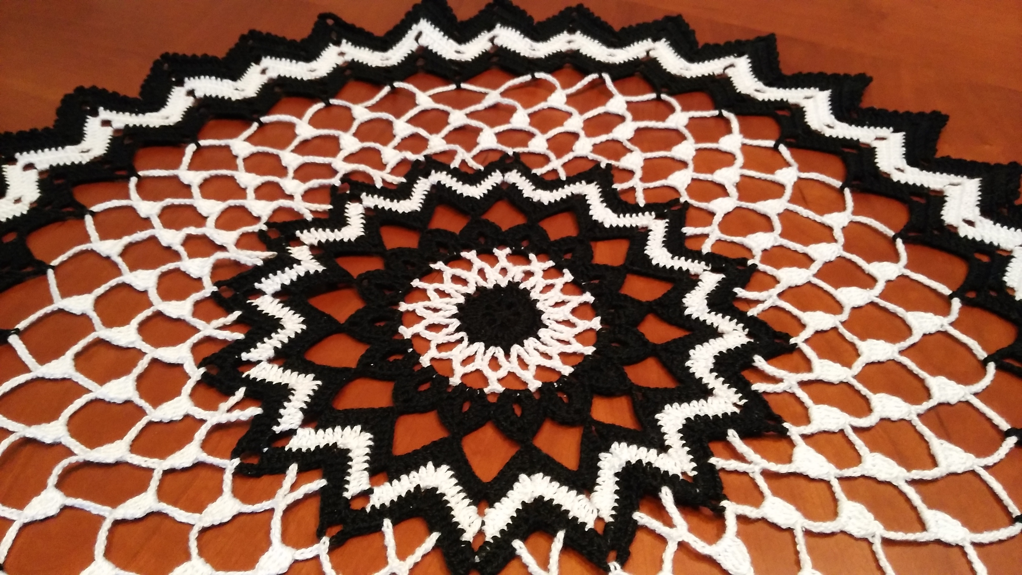 Tapete a ganchillo de sobremesa